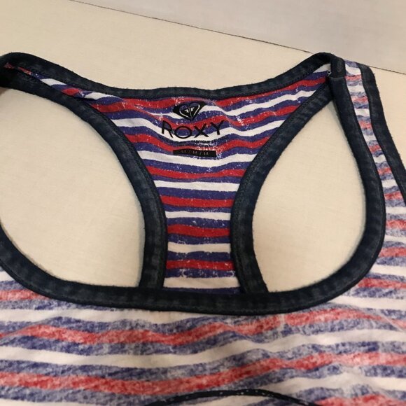 Roxy Racer back Top - Womans Medium NWOT - the mountain and the wave - Picture 3 of 7